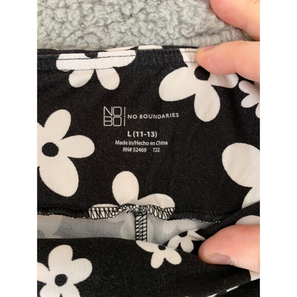 NoBo No Boundaries Large (L) Daisy Floral Flare Bottom Leggings Black White - Picture 5 of 7